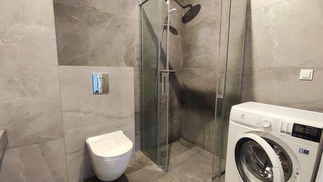 Lema 5, przestronne 2 pokoje z mp. w garażu