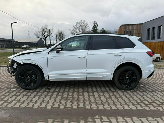 Volkswagen Touareg R-Line*4Motion*Led*Pneumatyka*Kamera360*NiskiPrzebieg*Virtual*Hak*Navi