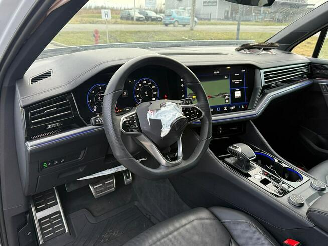 Volkswagen Touareg R-Line*4Motion*Led*Pneumatyka*Kamera360*NiskiPrzebieg*Virtual*Hak*Navi