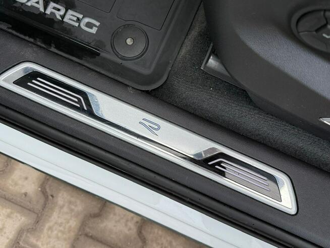Volkswagen Touareg R-Line*4Motion*Led*Pneumatyka*Kamera360*NiskiPrzebieg*Virtual*Hak*Navi