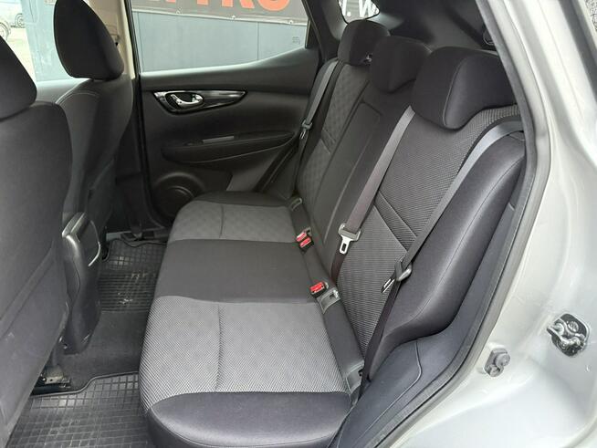 Nissan Qashqai Nowy Rozrząd . Nowe Opony . Panorama dach . Niski przebieg.