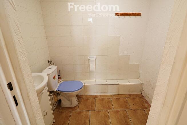 * Bezpłatny Parking * Niezależne wejście *