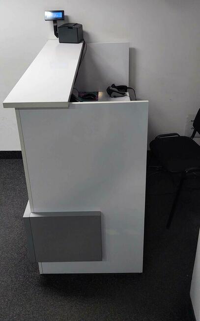 Używana ladę recepcyjna + szafka 4 szuflady 140x120x63