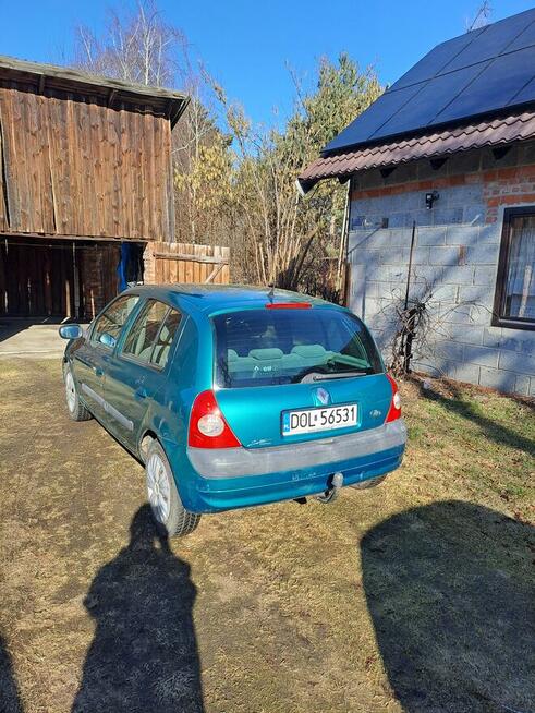 Sprzedam reno clio.2004r.260tys.przebieg.