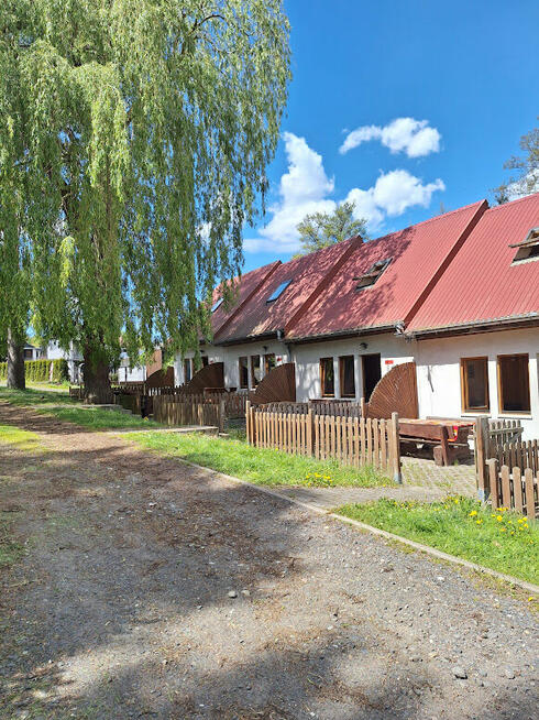 Domki nad Jeziorem , Złotnicki