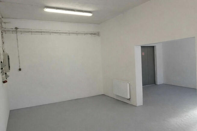 Sprzedam /siedzibę firmy/hale+biuro/394m2/1251m2 Komorniki