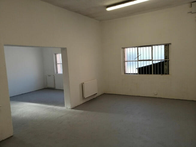 Sprzedam /siedzibę firmy/hale+biuro/394m2/1251m2 Komorniki