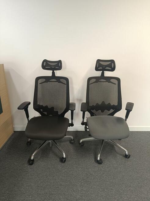 Oddam za darmo dwa fotele biurowe (stan zły)