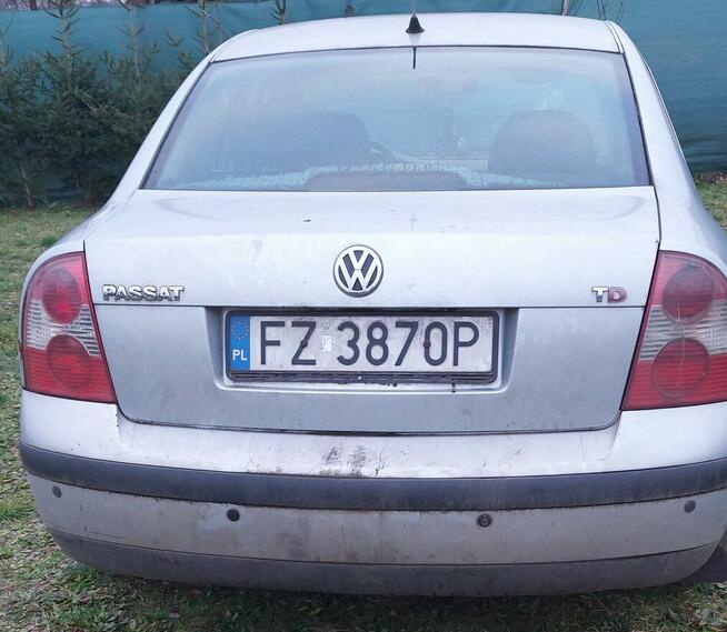 PK. 2003 Volkswagen Passat, 1.040,00 zł