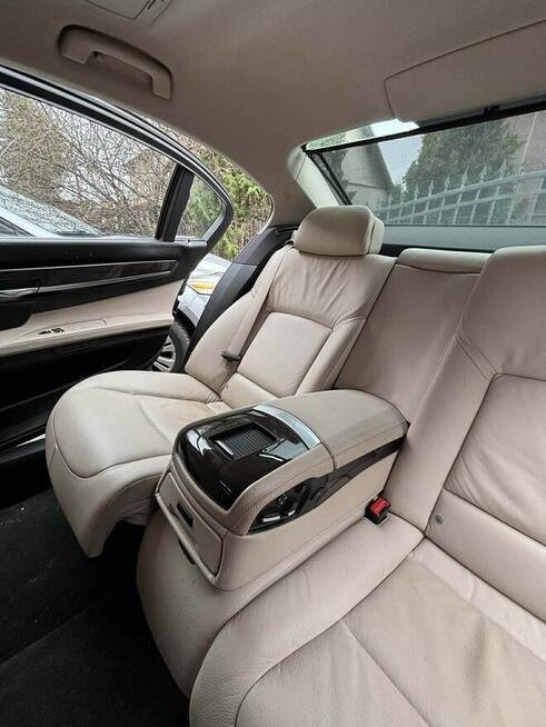 Auto na sprzedaż z uszkodzonym silnikiem