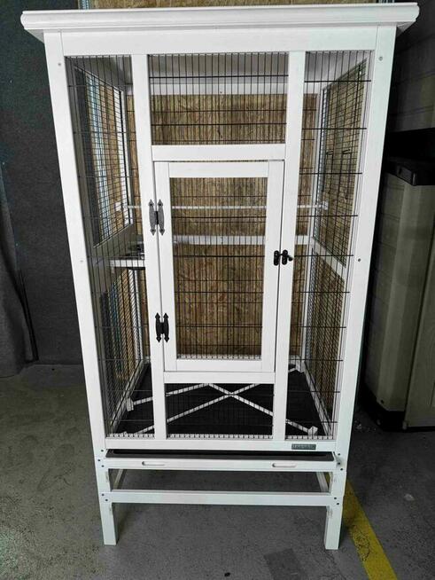 Syndyk sprzeda wolierę dla ptaków KERB