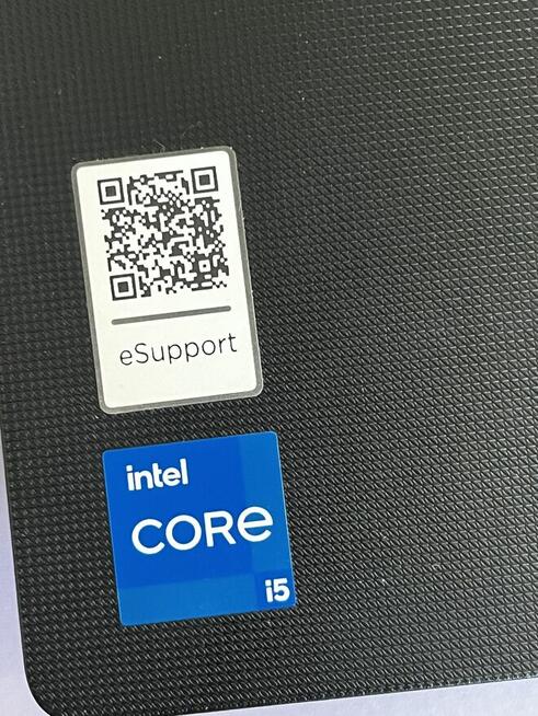 Syndyk sprzeda laptopy Lenovo