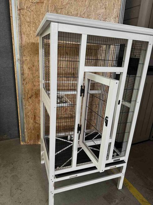 Syndyk sprzeda wolierę dla ptaków KERB