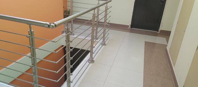 Apartament z Miejscem w Garażu Super