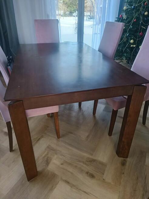 Stół z 8 krzesłami