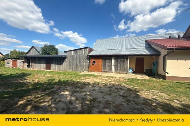 Na sprzedaż dom mieszkalny, dom rekreacyjny i staw