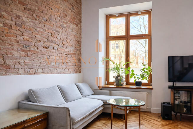 KAMIENICA B. SCHMIDER | PARKING | WYSOKIE - 4,6 m.