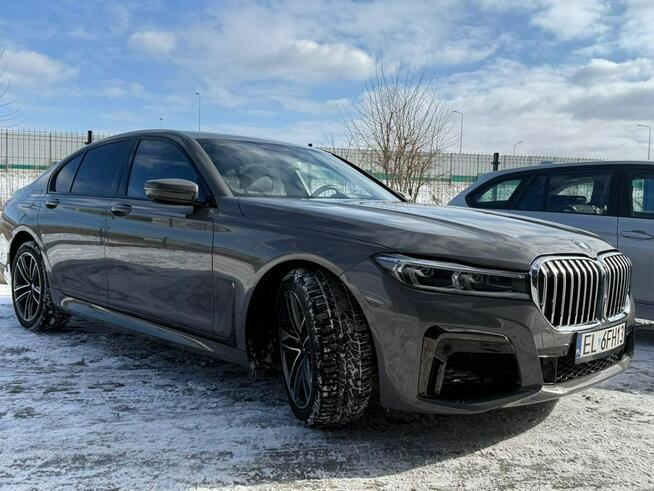 BMW 740 Dostępna w Warszawie | Przyjmujemy auto w rozliczeniu