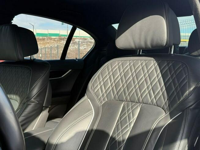 BMW 740 Dostępna w Warszawie | Przyjmujemy auto w rozliczeniu