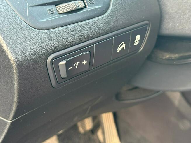 Hyundai ix35 1.6GDI ledy skóry kamera Navi panorama asyst.park bi xenon 1.r.garancj