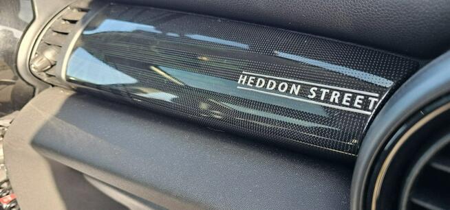 Mini Cooper Heading street