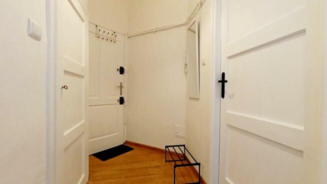 Duża kawalerka z balkonem – Łomżyńska 30