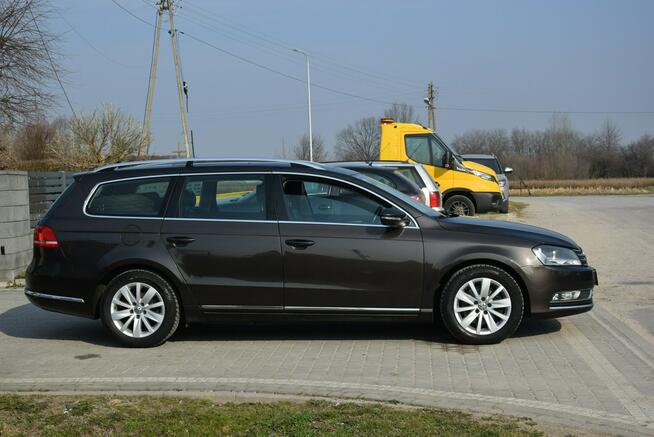 Volkswagen Passat 2.0D 2014r/ Navi/ Panorama/ Skóra/ 2 KPL Opon/ Sprowadzony