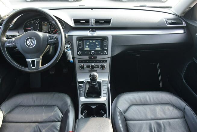 Volkswagen Passat 2.0D 2014r/ Navi/ Panorama/ Skóra/ 2 KPL Opon/ Sprowadzony