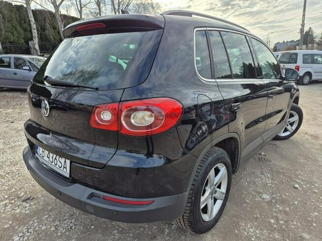 Volkswagen Tiguan 4x4*Skóry*Automat*SzklanyDach*Alu*200Ps