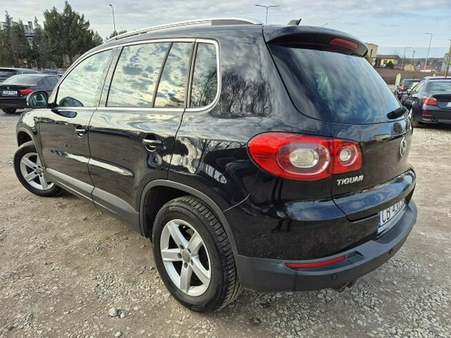 Volkswagen Tiguan 4x4*Skóry*Automat*SzklanyDach*Alu*200Ps