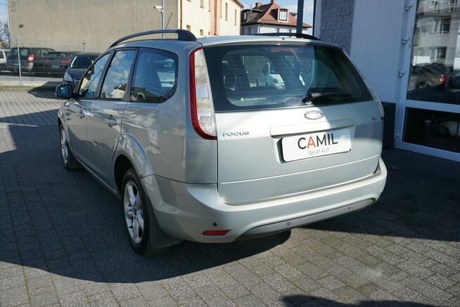 Ford Focus polski salon