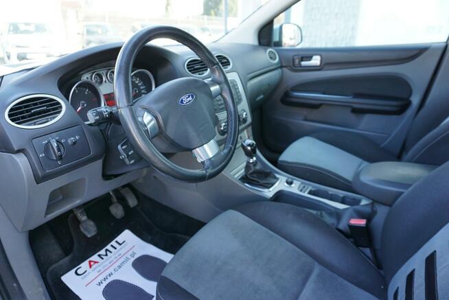 Ford Focus polski salon