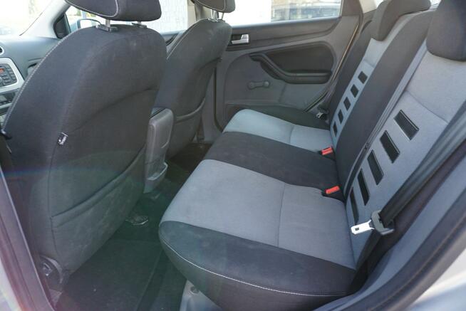 Ford Focus polski salon