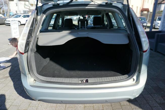 Ford Focus polski salon