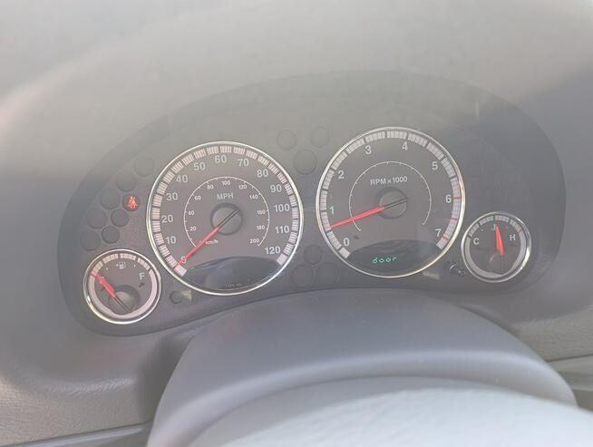 Jeep 4x4 Podniesiony 214 ps Jimny