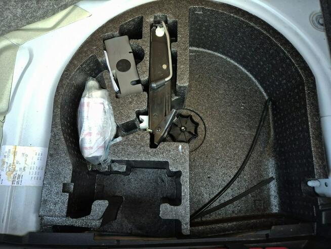 POLO V 1.4 85KM SKÓRA klima 3 drzwi SERWIS bezwypadkowy 2012