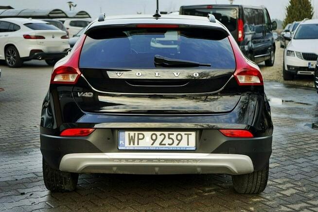 Volvo V40 Cross Country 2,0D2 NAVI, automat, skóra, 2015r.