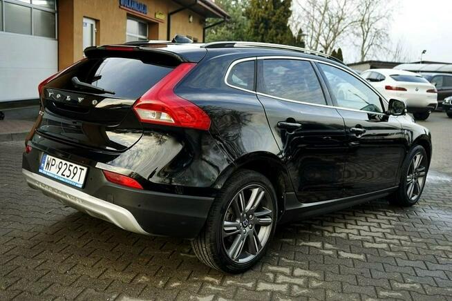 Volvo V40 Cross Country 2,0D2 NAVI, automat, skóra, 2015r.