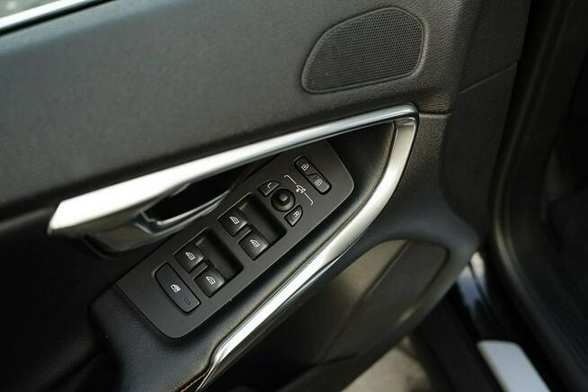 Volvo V40 Cross Country 2,0D2 NAVI, automat, skóra, 2015r.