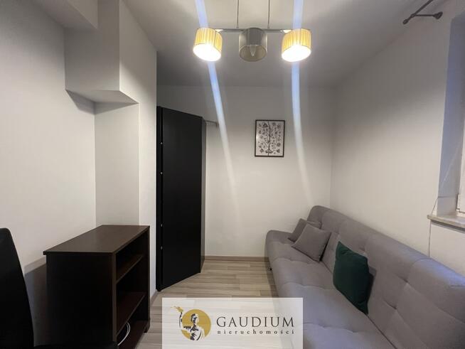 2 - pok. mieszkanie z miejscem postojowym w hali