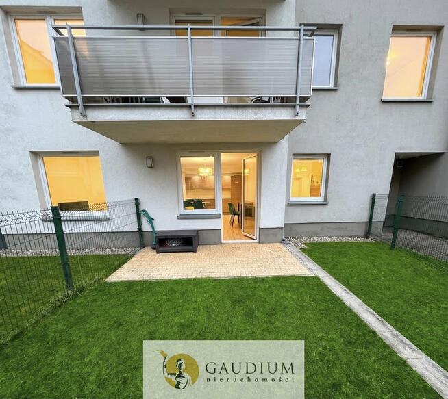 2 - pok. mieszkanie z miejscem postojowym w hali