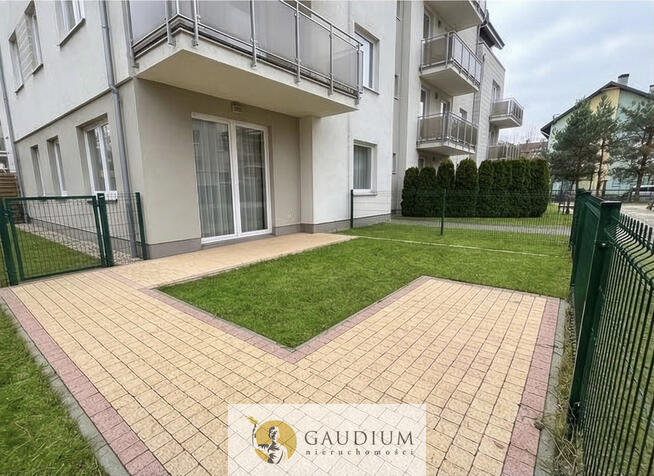 2 - pok. mieszkanie z miejscem postojowym w hali