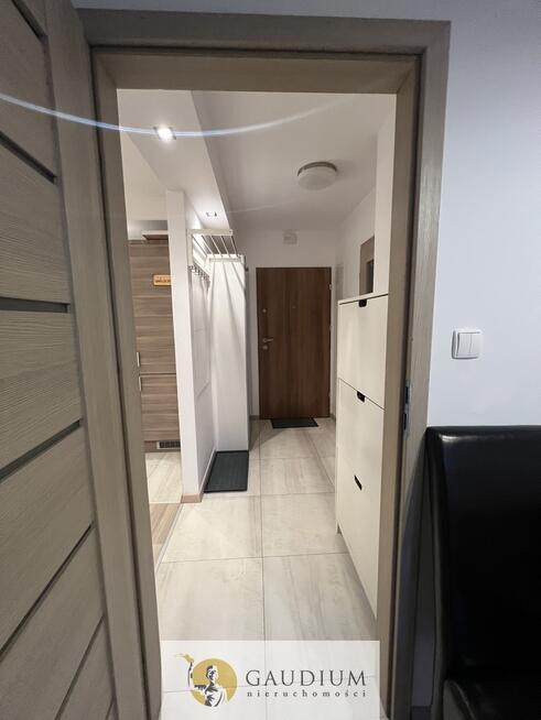 2 - pok. mieszkanie z miejscem postojowym w hali