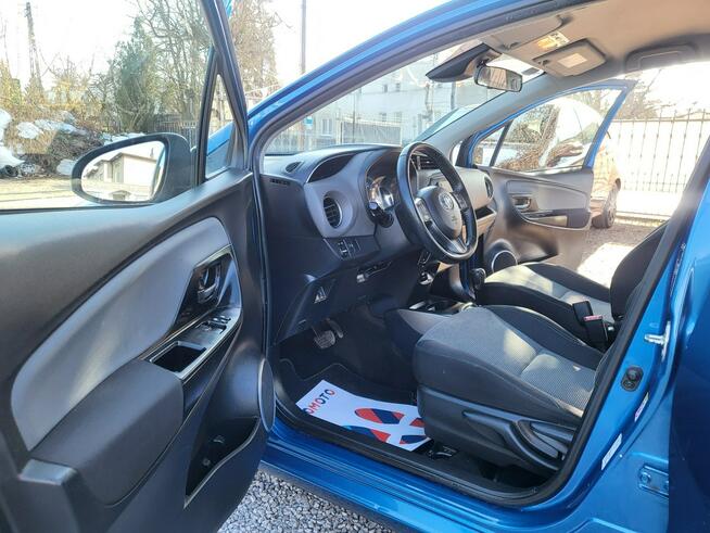 Toyota Yaris 1.5 Hybrid 100KM I Właściciel Serwis TUV Książka 100% Przebieg !!!