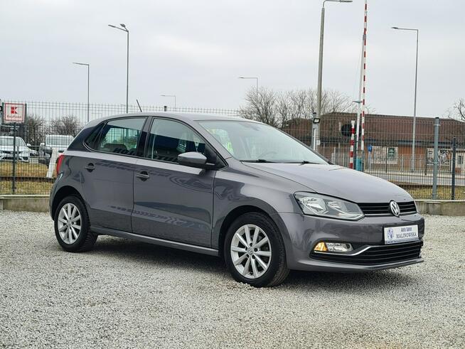 Volkswagen Polo Navi 2xPDC Klimatyzacja Sensory Tempomat Halogeny Komputer Alu