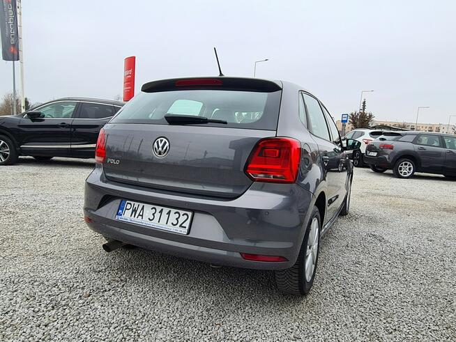 Volkswagen Polo Navi 2xPDC Klimatyzacja Sensory Tempomat Halogeny Komputer Alu