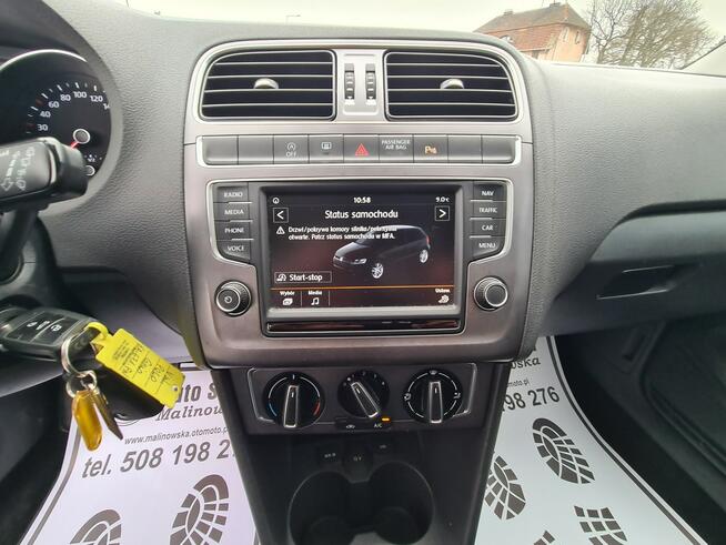 Volkswagen Polo Navi 2xPDC Klimatyzacja Sensory Tempomat Halogeny Komputer Alu