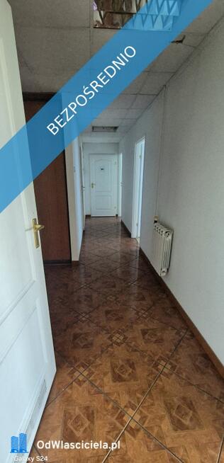 biurowiec z halą magazynową