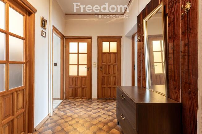 3 pokoje, 1 piętro, 11 500 zł/m², KW bez obciążeń