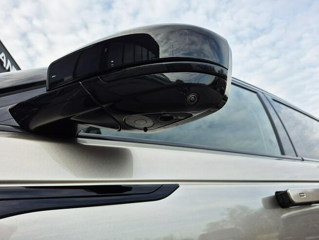 Range Rover Velar MY26 2.0 I4 PHEV 404 PS AWD Auto Dynamic SE / FOTO